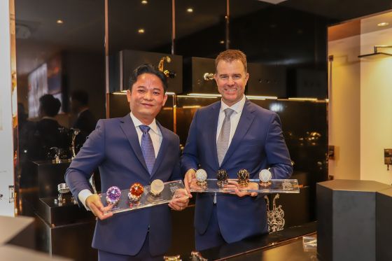 Jörger Opening of the exhibition UUVIET Solutions in Vietnam with our managing director Oliver Jörger and the managing director of the company UUVIET Solutions Elvis Nguyen