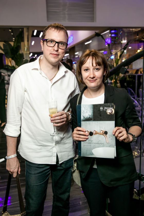 Architects Alexei Bulygin and Maria Sayagova from the design studio Ekaterina Fedorchenko with Jörger brochure.