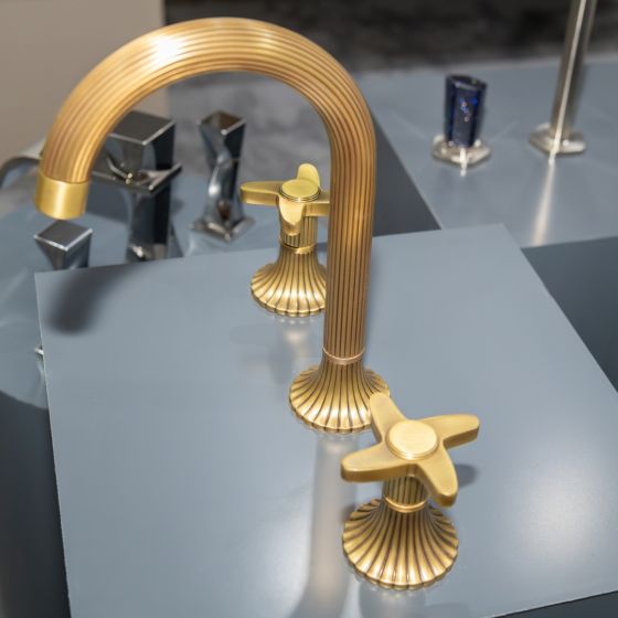 Jörger Design, Cronos, klassische Armatur, bronze, Kreuzgriffe, Handwerk, exclisuve armatur