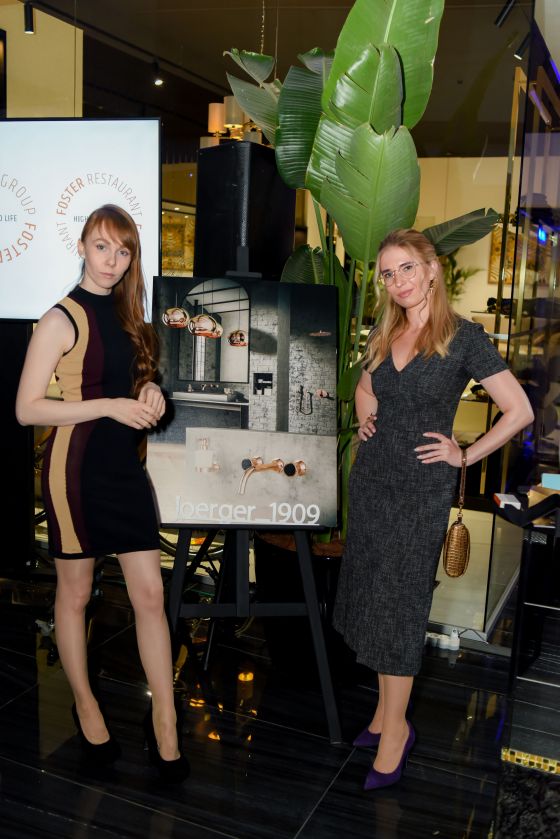 On the picture on the right: Julia Grekova, employee of Jörger, at the Foster Magazine event.