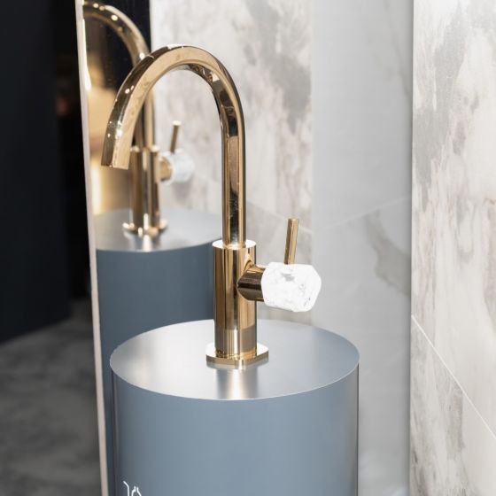 Jörger Design, Shado, exclusiv armatur, einhebelmischer, Edelmessing, Natursteingriffe