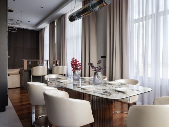 Designer Andrey Silaev, modern Interieur, Esstisch Naturstein, Poliform Möbel