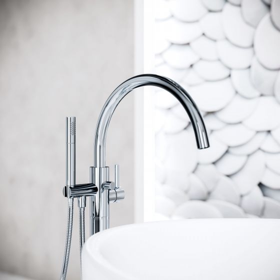 JÖRGER Design – Freestanding bath mixer with hand shower from the "Charleston Royal" series in timeless chrome.