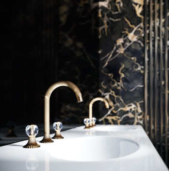 Jörger Design, Cronos Crystal, Design-Armatur Edelmessing, Kristallgriffe, 3-Loch-Waschtischarmatur, klarer Kristall, Waschbecken, elegant, luxuriös